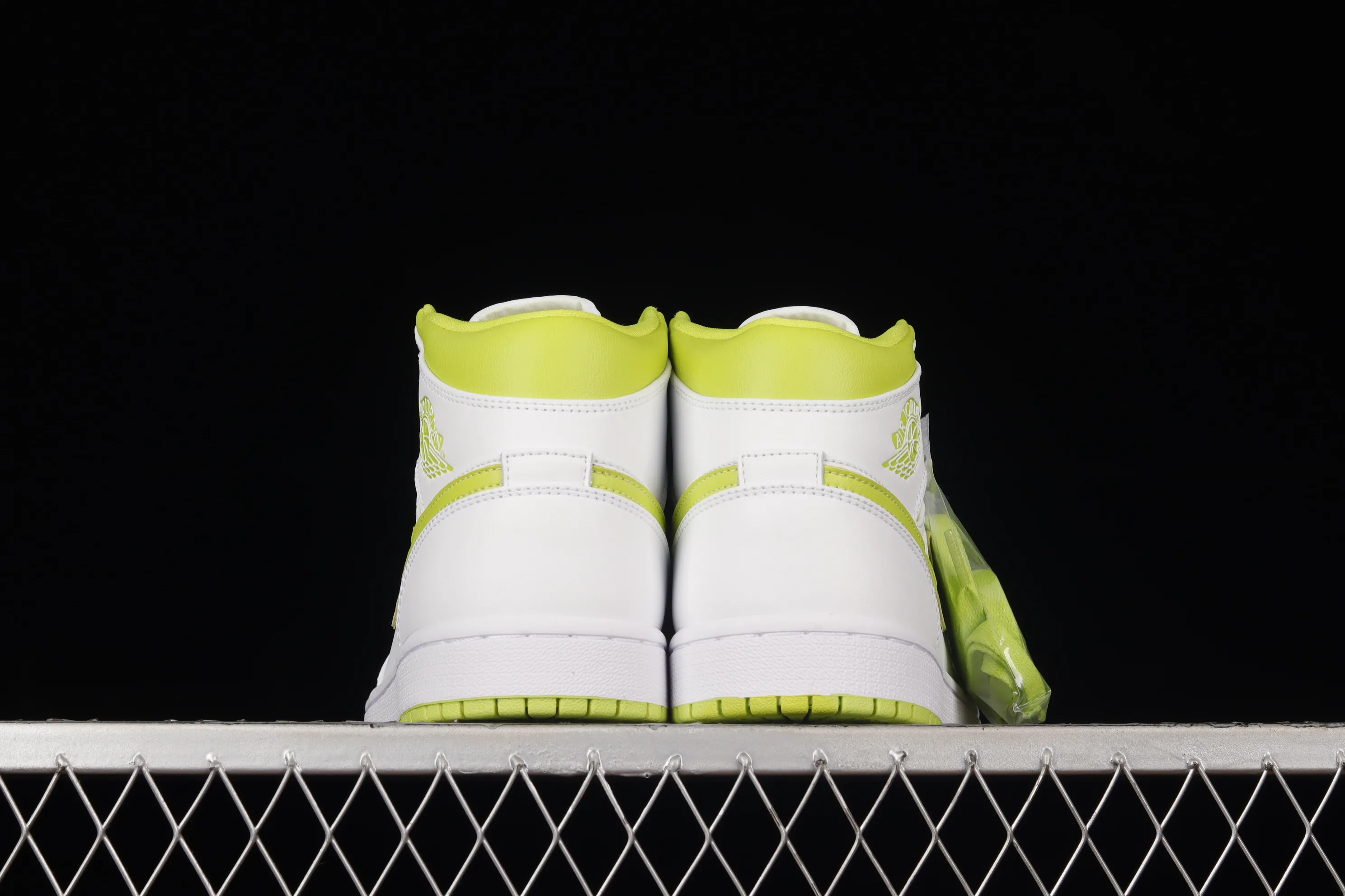 All Categories Air Jordan Jordan Series Basketball Shoes Air Jordan 1 Mid Air Jordan 1 Mid "White Lime" AJ1 Joe 1 Green Lime China Basketball Shoes BQ6472-131